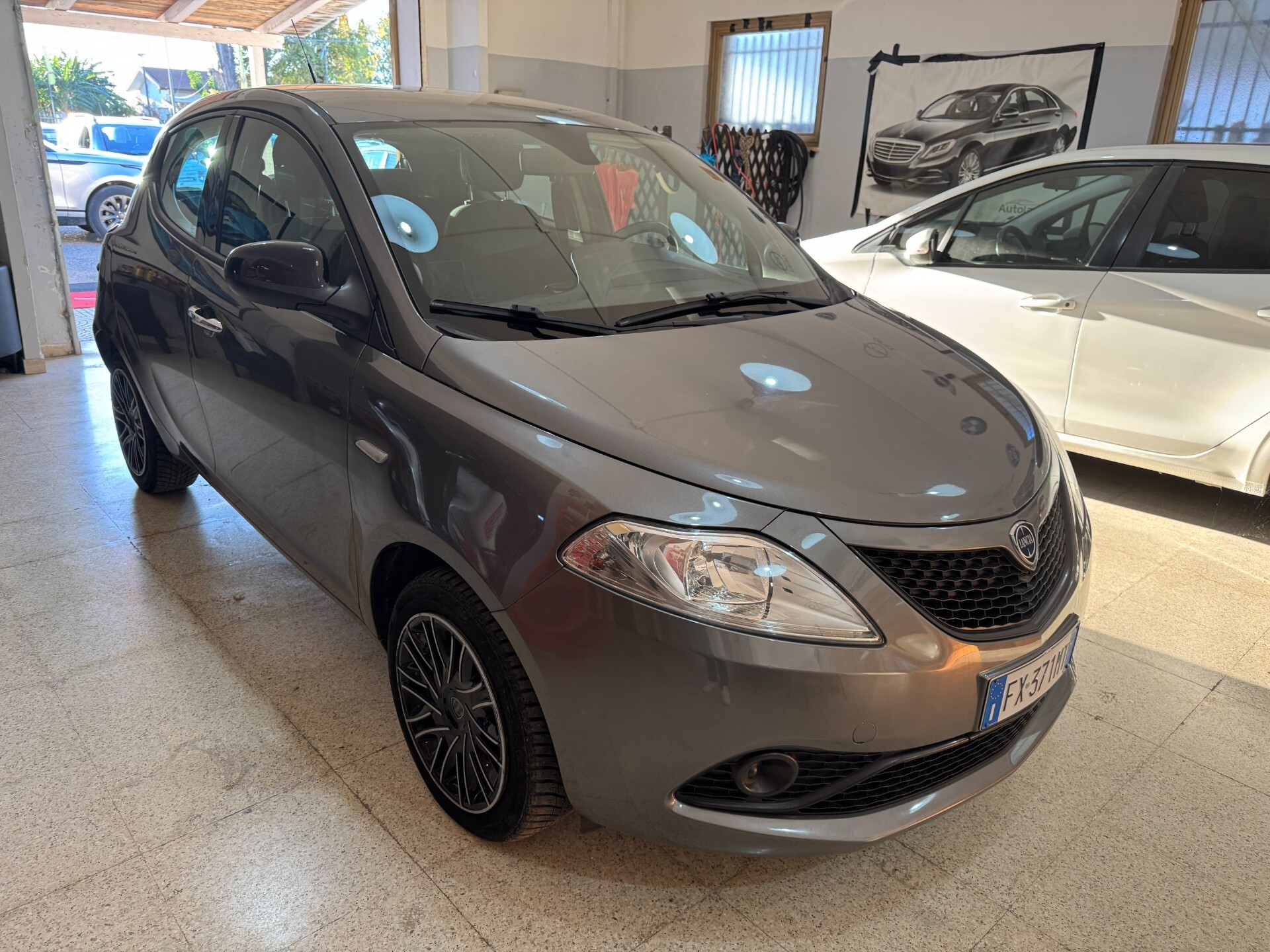 Lancia NEW Ypsilon 1.2 69 CV 5 porte Gold