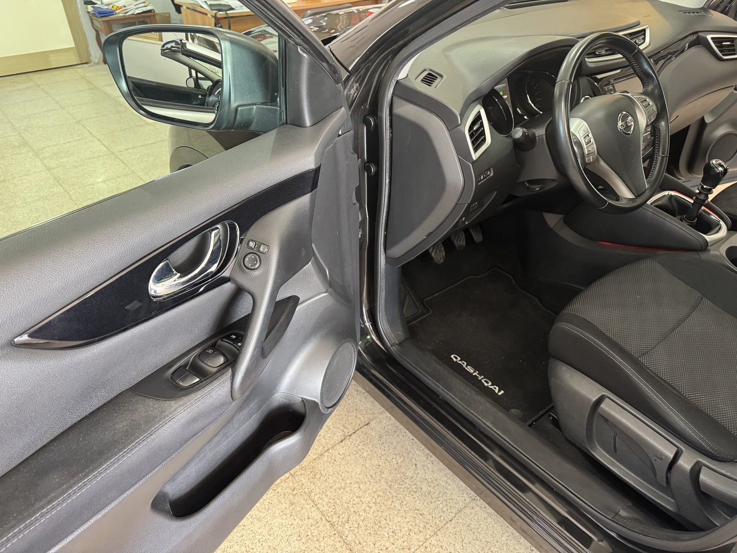 Nissan QASHAI 1.6 DCi N-Tech Tetto-Navigatore