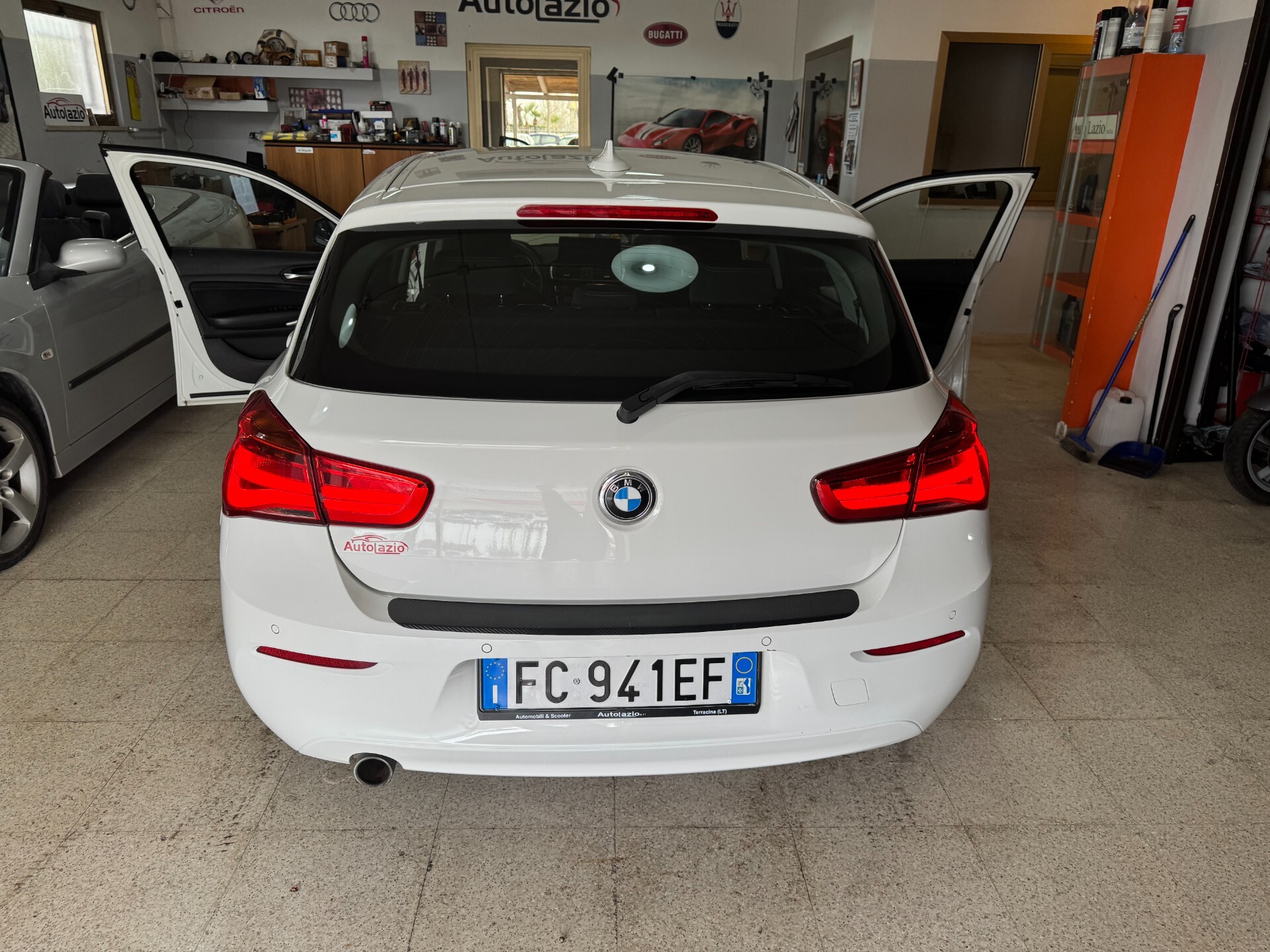 Bmw 116 116d Urban cv. NAVIGATORE OK NEOPATENTATI