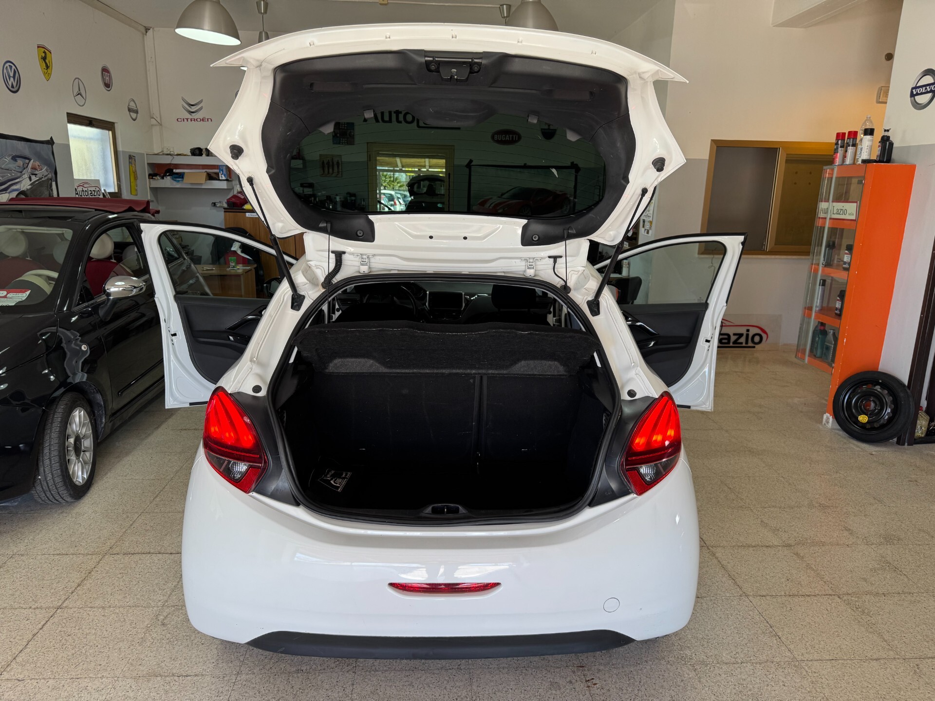 Peugeot 208 BlueHDi 1.5 dci 100 cv. Allure OK NEOPATENTATI