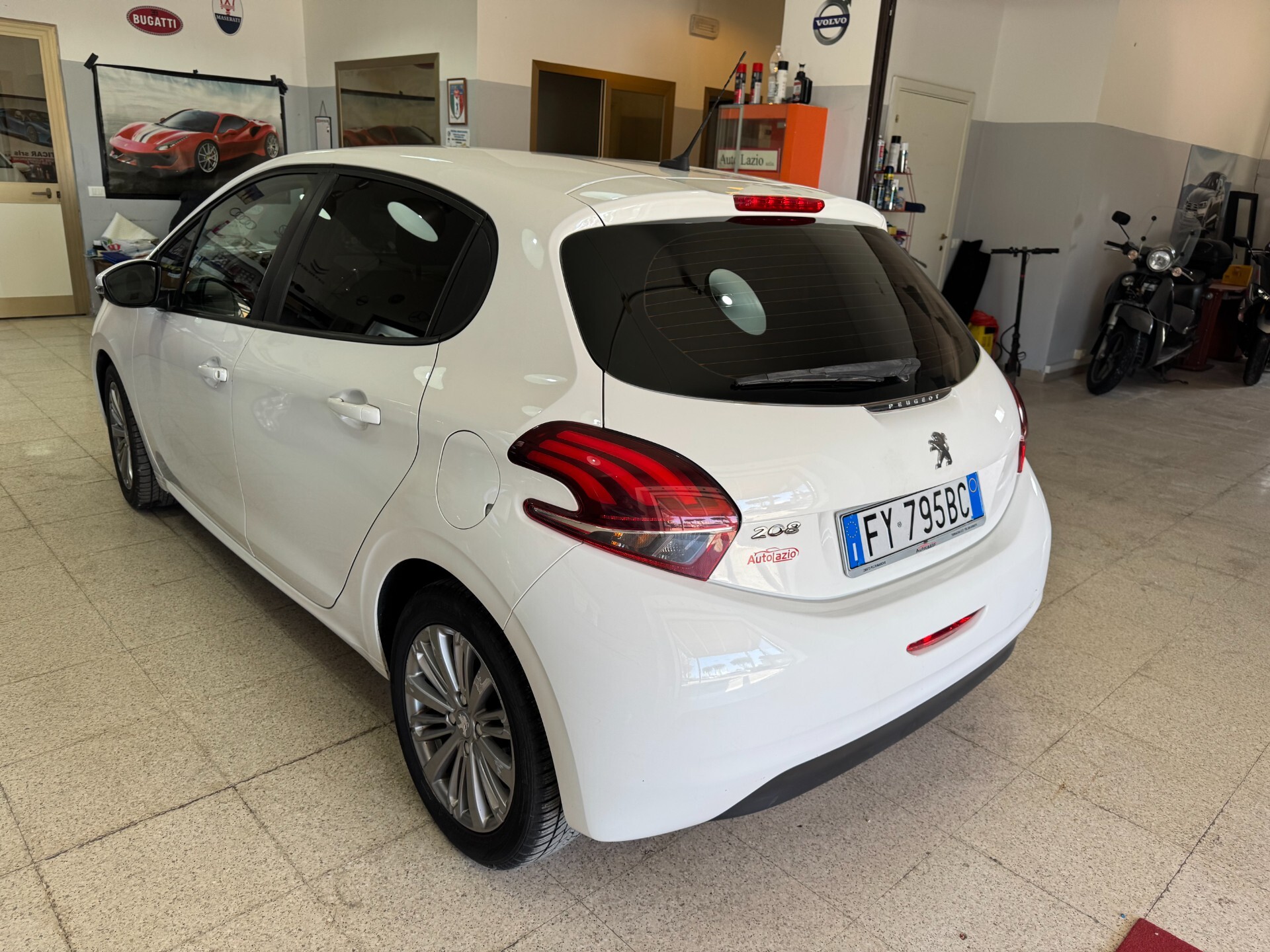 Peugeot 208 BlueHDi 1.5 dci 100 cv. Allure OK NEOPATENTATI