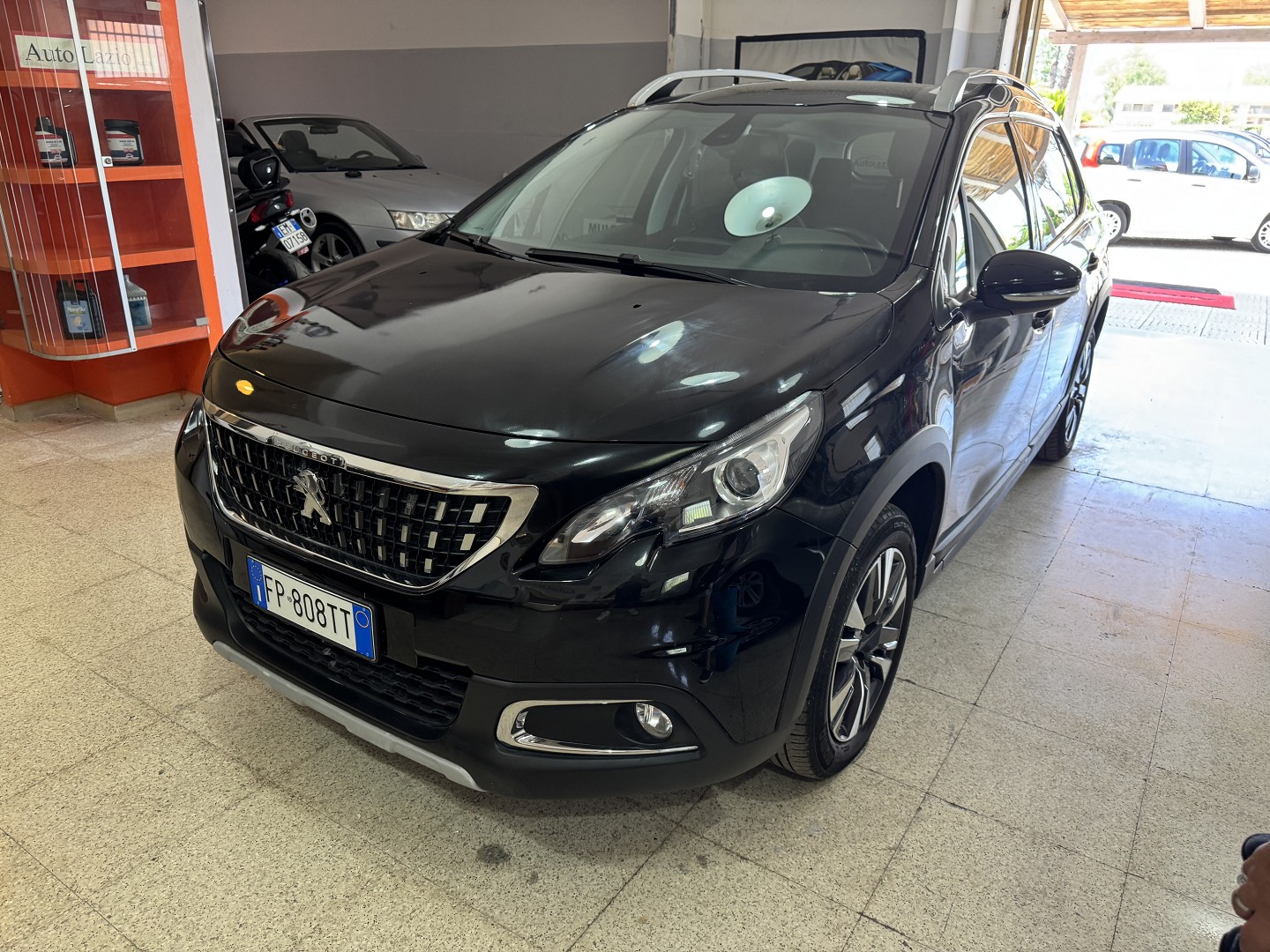 Peugeot 2008 1.2 Allure 82 cv. Navigatore 56 Mila Km.