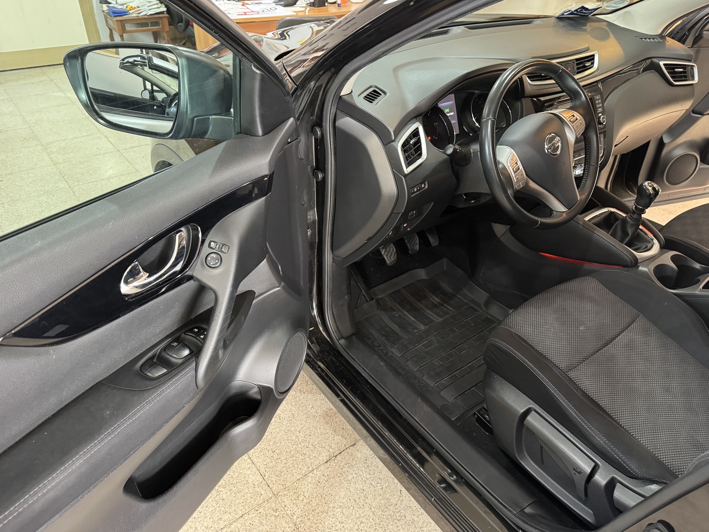 Nissam QASHAI 1.5 dci Tekna NAVIGATORE