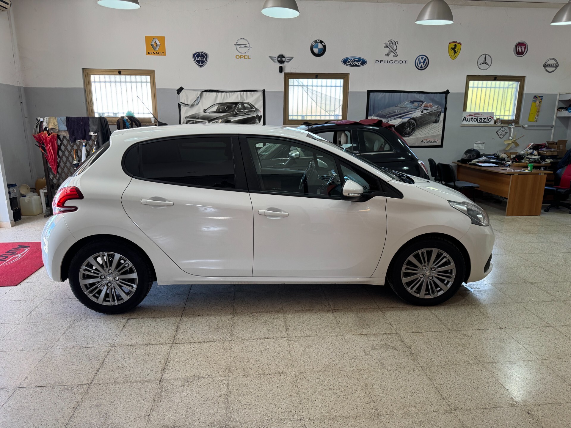Peugeot 208 BlueHDi 1.5 dci 100 cv. Allure OK NEOPATENTATI